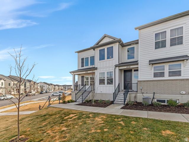 4536 W PARKES PEAK LN, Herriman, UT 84096