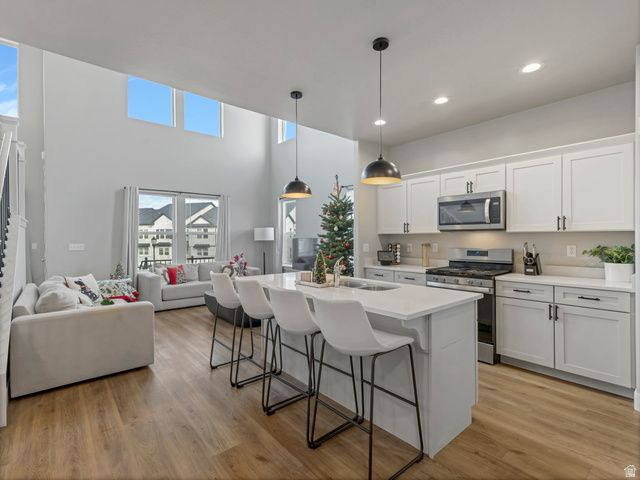 4536 W PARKES PEAK LN, Herriman, UT 84096