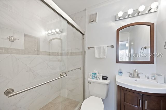 40 Folly Field Rd Apt E24, Hilton Head Island, SC 29928