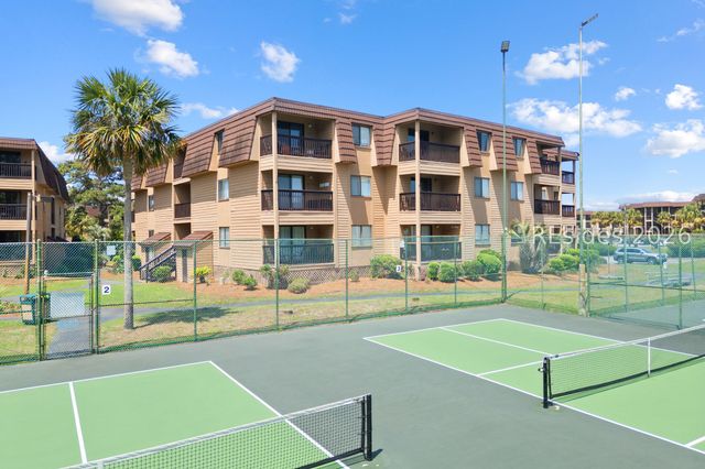 40 Folly Field Rd Apt E24, Hilton Head Island, SC 29928