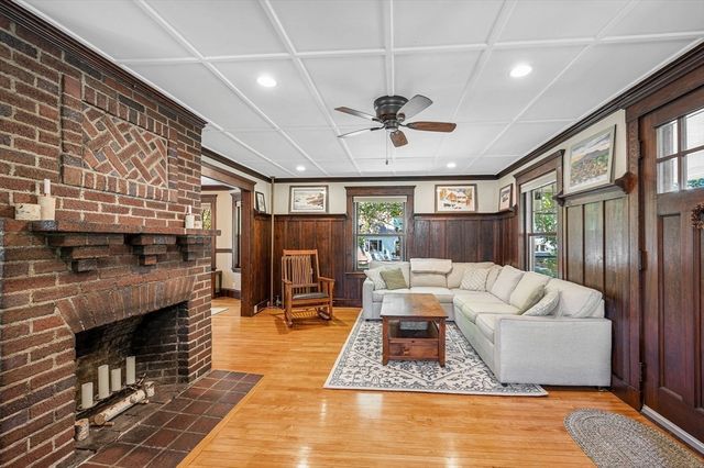18 Wells Road, Reading, MA 01867