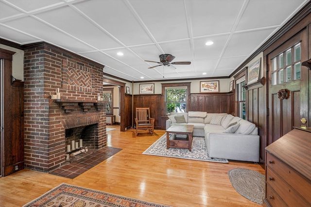 18 Wells Road, Reading, MA 01867