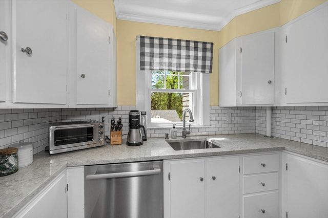 18 Wells Road, Reading, MA 01867