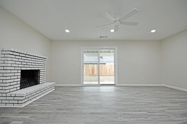 2065 Cody Ct, Turlock, CA 95380