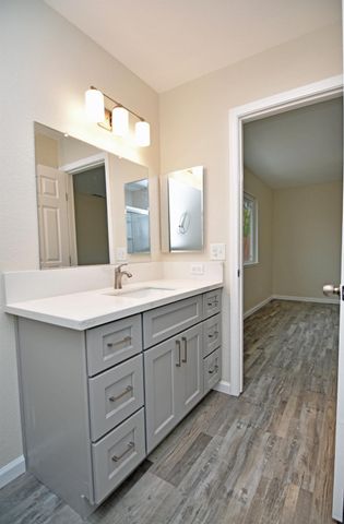 2065 Cody Ct, Turlock, CA 95380