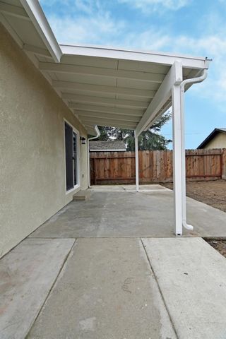 2065 Cody Ct, Turlock, CA 95380