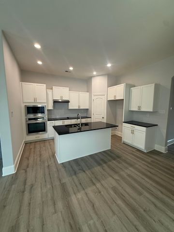 209 Skaggs Boulevard, Nicholasville, KY 40356