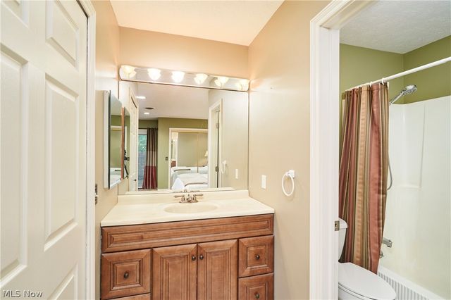 3420 Burrwood Drive, Richfield, OH 44286