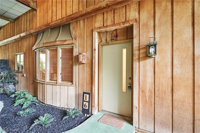 3420 Burrwood Drive, Richfield, OH 44286