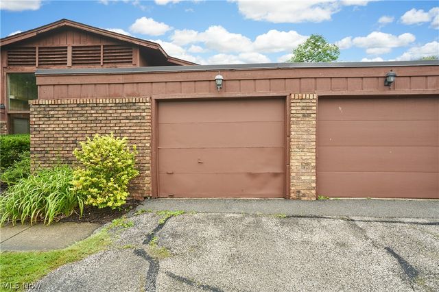 3420 Burrwood Drive, Richfield, OH 44286