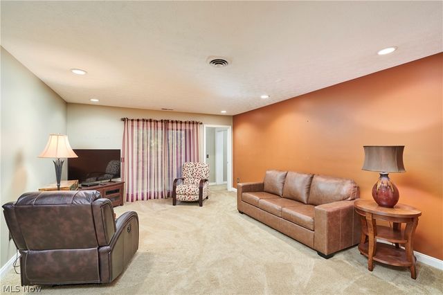 3420 Burrwood Drive, Richfield, OH 44286