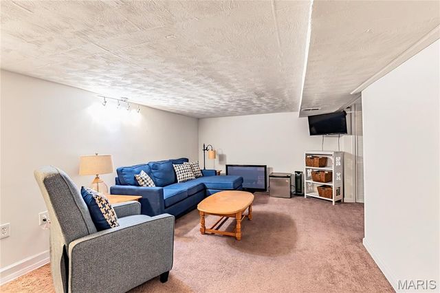 5351 Alfred Avenue, St Louis, MO 63116