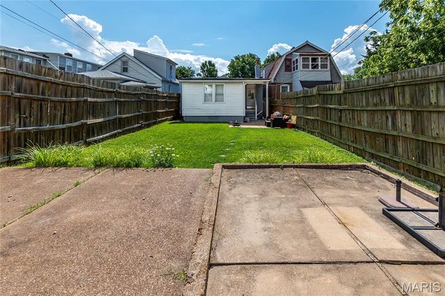 5351 Alfred Avenue, St Louis, MO 63116