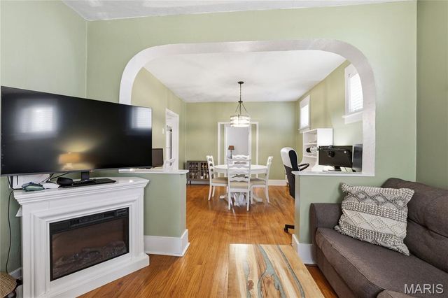 5351 Alfred Avenue, St Louis, MO 63116
