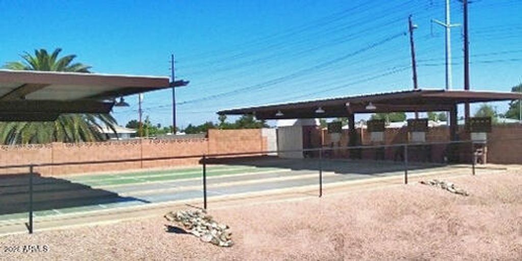 Image 13 of property listing at 6218 E DODGE Street, Mesa, AZ 85205