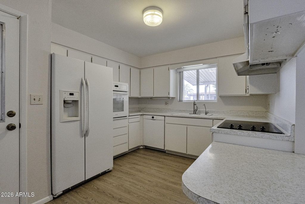 Image 4 of property listing at 6218 E DODGE Street, Mesa, AZ 85205