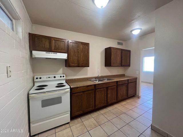 1229 W PIERCE Street 2, Phoenix, AZ 85007