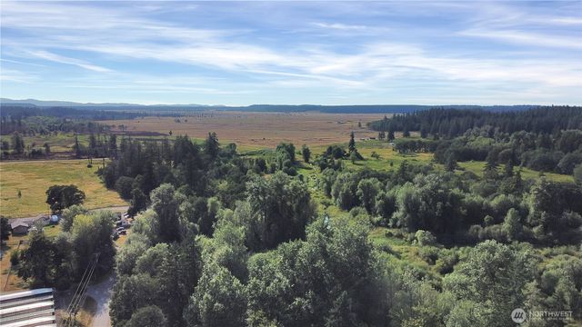 514 Huggins Greig Road S, Roy, WA 98580