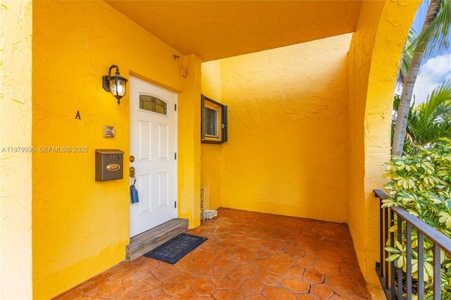 13745 SW 84th St A, Miami, FL 33183