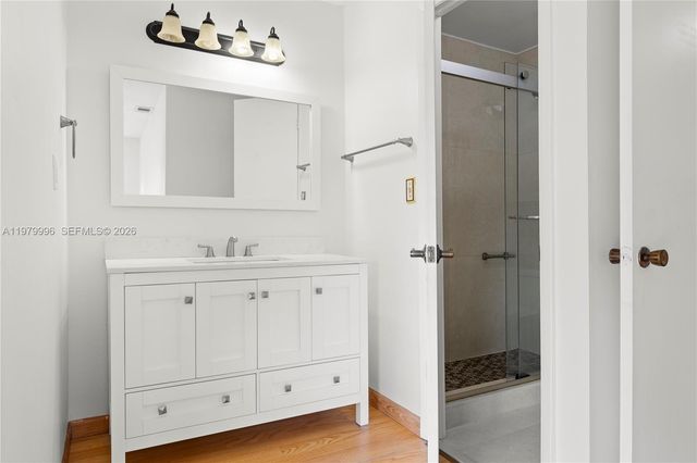 13745 SW 84th St A, Miami, FL 33183