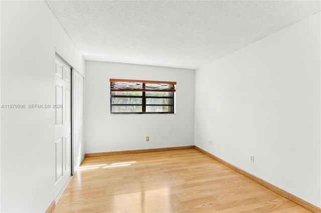 13745 SW 84th St A, Miami, FL 33183