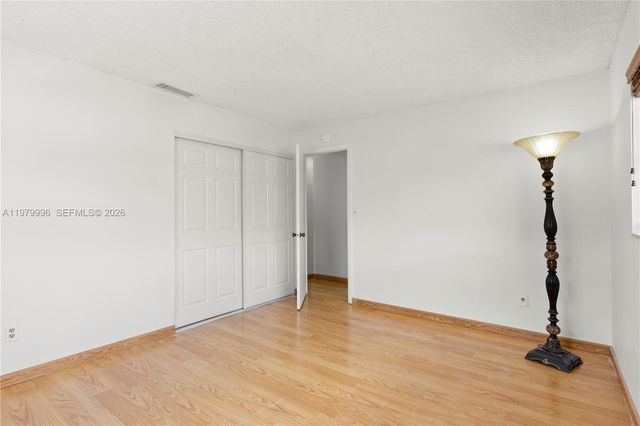 13745 SW 84th St A, Miami, FL 33183