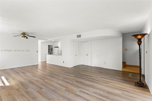 13745 SW 84th St A, Miami, FL 33183