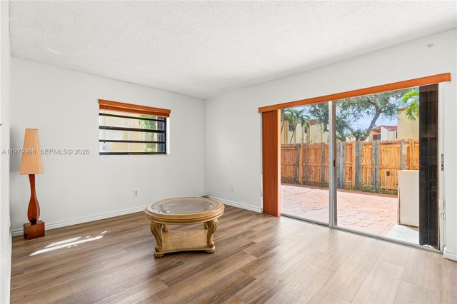 13745 SW 84th St A, Miami, FL 33183