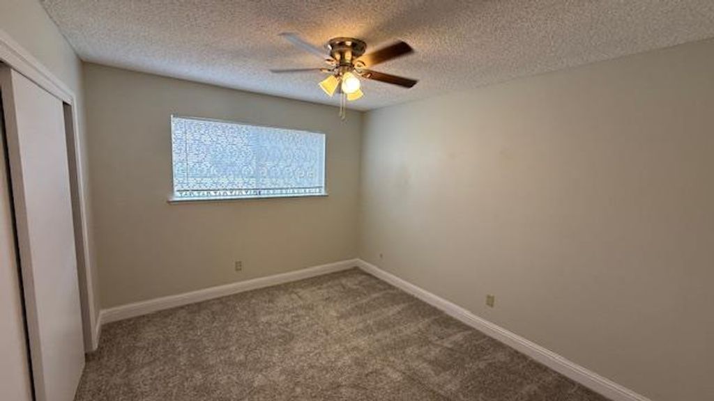 Image 6 of property listing at 4517 N Sharon Avenue # 101, Fresno, CA 93726