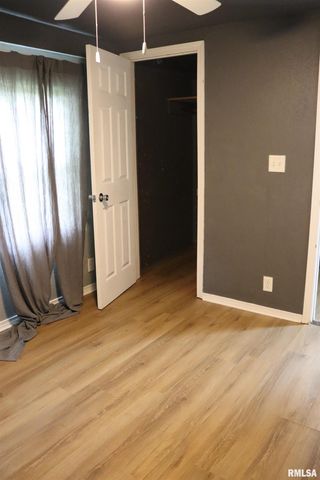 103 N SCHOOL Court, East Peoria, IL 61611