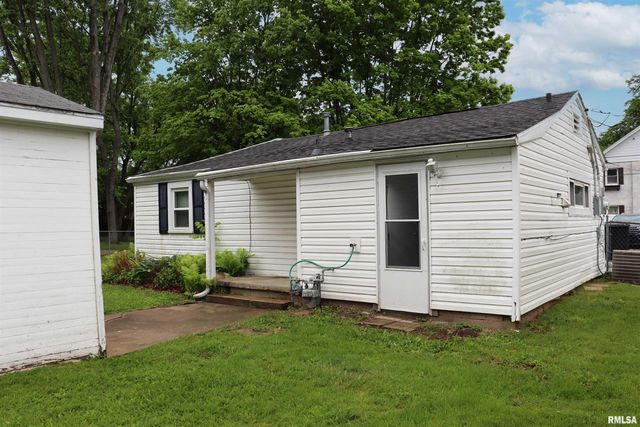 103 N SCHOOL Court, East Peoria, IL 61611