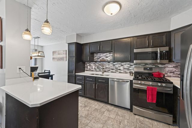 14034 Heywood Path, Apple Valley, MN 55124