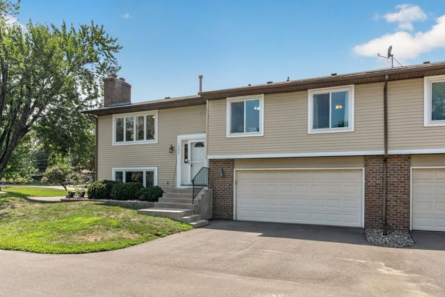 14034 Heywood Path, Apple Valley, MN 55124