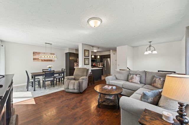 14034 Heywood Path, Apple Valley, MN 55124