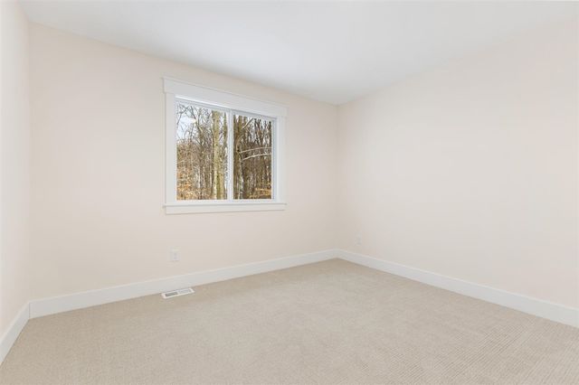 1942 Creekside Drive, Byron Center, MI 49315