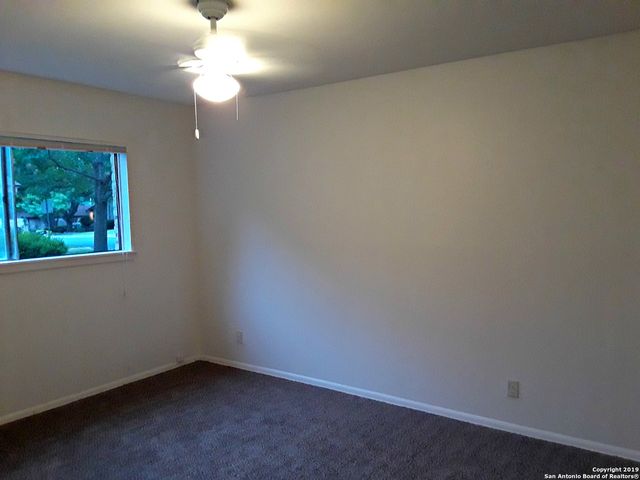 4915 SIERRA MADRE DR, San Antonio, TX 78233