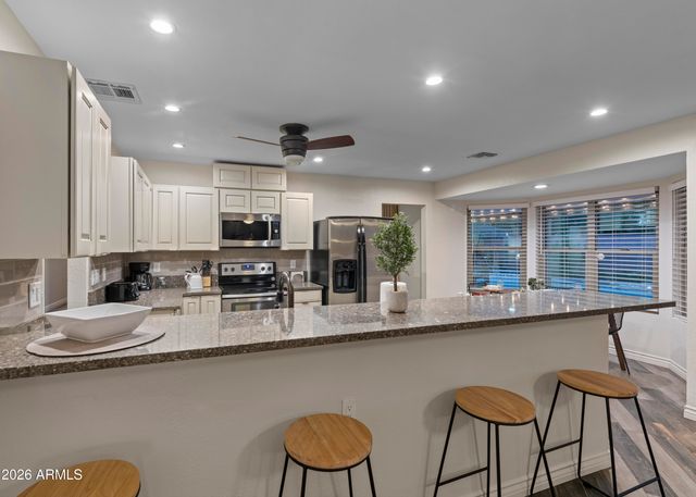 4145 W MEADOW Drive, Glendale, AZ 85308