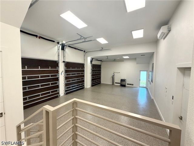 1935 5th ST S, Naples, FL 34102
