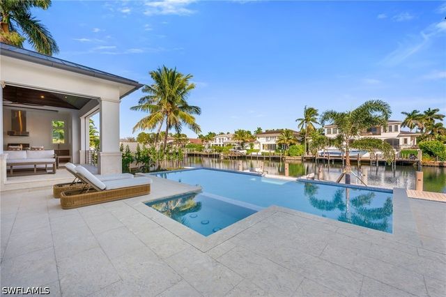 1935 5th ST S, Naples, FL 34102