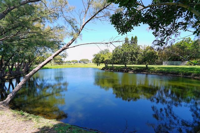 4868 INDEPENDENCE DRIVE, Bradenton, FL 34210