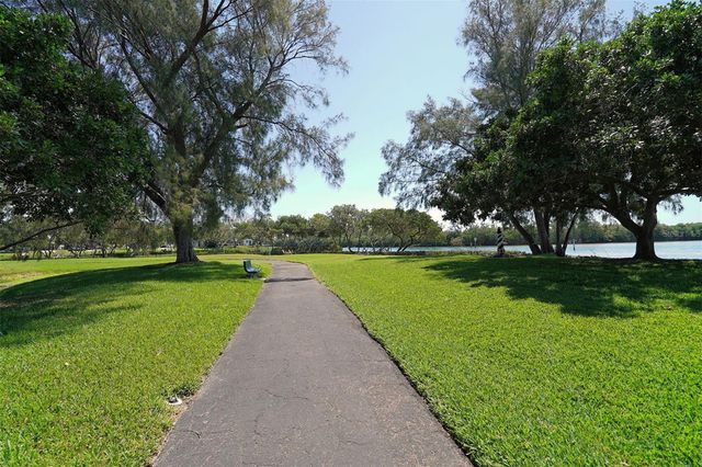 4868 INDEPENDENCE DRIVE, Bradenton, FL 34210