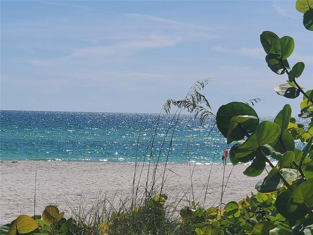 4868 INDEPENDENCE DRIVE, Bradenton, FL 34210