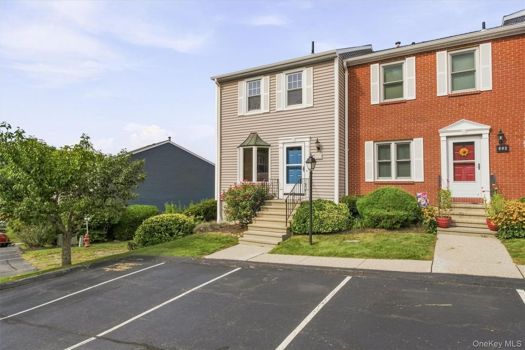 601 Mallard Way, Peekskill, NY 10566 — photo 2
