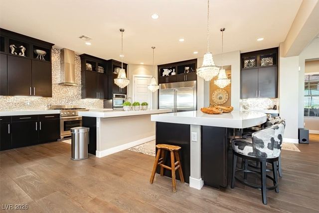 32 Olympia Chase Drive, Las Vegas, NV 89141