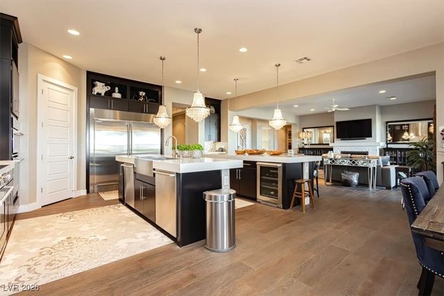 32 Olympia Chase Drive, Las Vegas, NV 89141