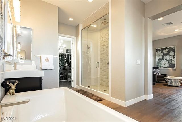 32 Olympia Chase Drive, Las Vegas, NV 89141