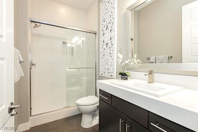 32 Olympia Chase Drive, Las Vegas, NV 89141