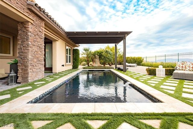 32 Olympia Chase Drive, Las Vegas, NV 89141