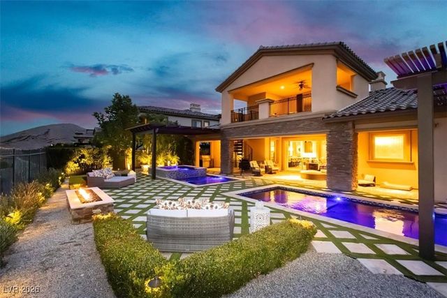 32 Olympia Chase Drive, Las Vegas, NV 89141