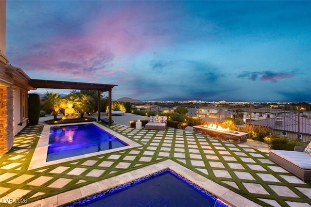 32 Olympia Chase Drive, Las Vegas, NV 89141